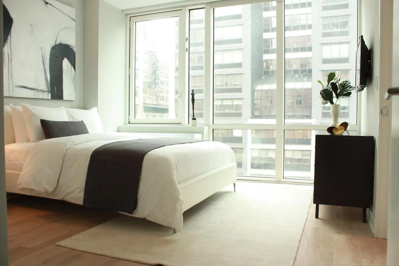 Synergy Chelsea Daire New York ABD