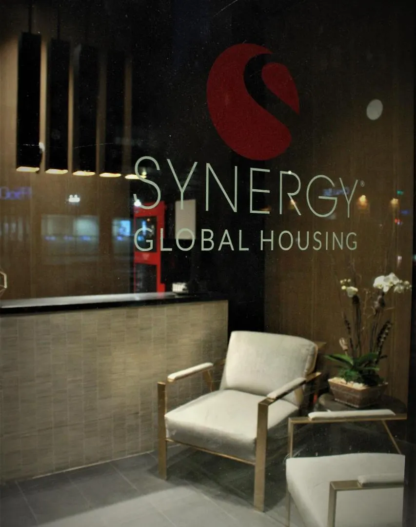 Synergy Chelsea Daire New York 0*,